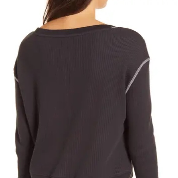 Splendid - Matching pullover, joggers & scrunchie - Picture 6 of 12